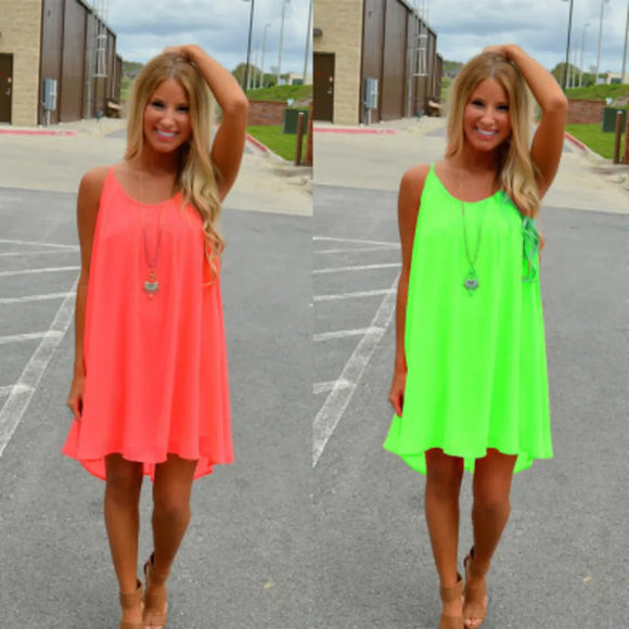 Vestido de playa para mujer. Vestido fluorescente de verano.