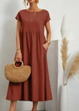 Vestido Largo Minimal de Corte Limpio