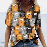 Camiseta con estampado de gato, cuello en V de manga corta.