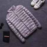 (sólo 50 en promo!) Campera Ultraliviana Pluma Hombre 56% off