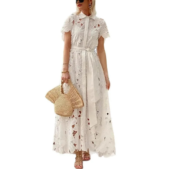 Vestido con Flores de Encaje
